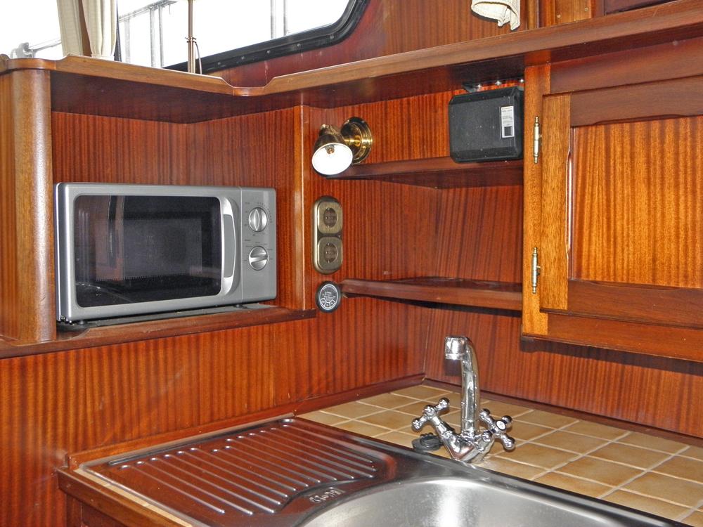 Fore ship, Accommodation